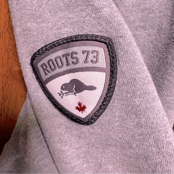 Roots mock neck zip up sweater - Picture 4 of 5